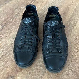 Louis Vuitton men black leather shoes size 10
